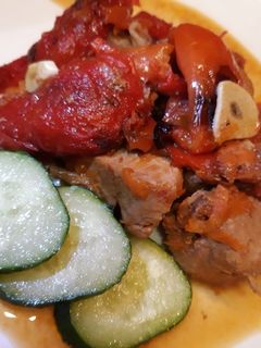 Фото Мясо тушёное с болгарским перцем.