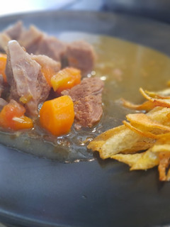Foto principal de Carne en salsa con patatas paja