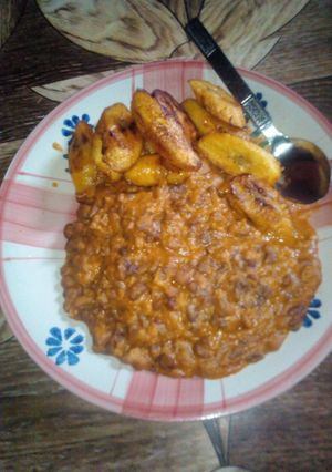 A picture of Beans and plantain.
