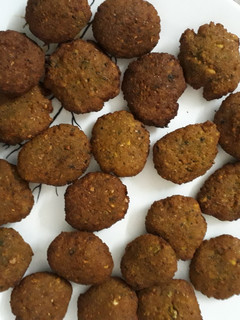 ફલાફીલ વડી(vadi recipe in Gujarati) રેસીપી મુખ્ય ફોટો