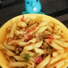 A picture of Indian style pasta.