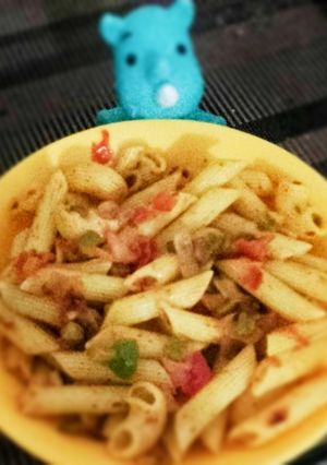 A picture of Indian style pasta.