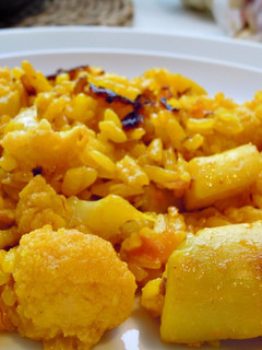 Una foto de Arroz con sepia y coliflor