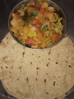 கோதுமை புல்கா (Kothumai pulka recipe in tamil) செய்முறை முக்கிய புகைப்படம்