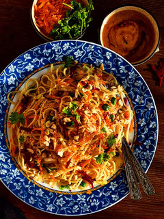 A picture of Noodle Sir-fry with Thai peanut sauce.