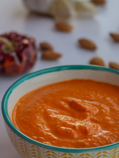Una foto de Salsa romescu sin horno