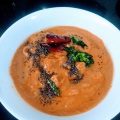 A picture of Tomato onion chutney.