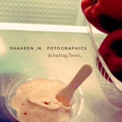 A picture of Banana & strawberry delight.