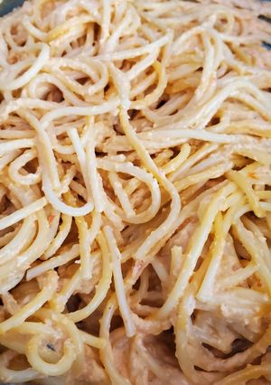 Una foto de Spaghetti con crema de jitomate