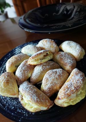 Foto di Sfogliate con ricotta noci e crema nocciola