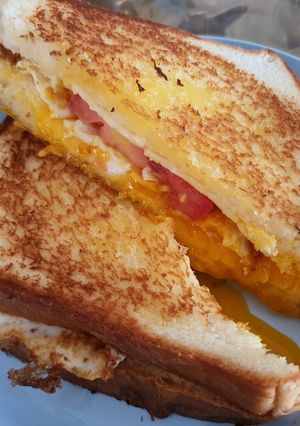 Foto resep Egg and Cheese Sandwich