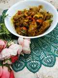 ক‍্যাপসিকাম ও কাজুবাদাম দিয়ে মশলাদার মুরগী।