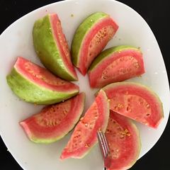 A picture of Pink Guava.