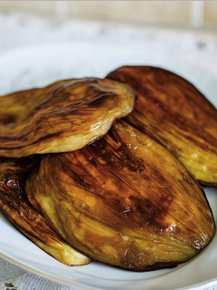 عکسی از دستور بادمجان سرخ شده رژیمی