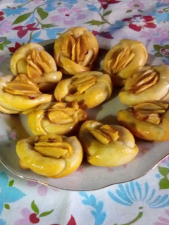 Una foto de Bollitos de manzana 🍎
