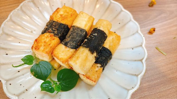 Đậu Phụ Cuốn Rong Biển Chiên