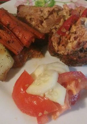 Una foto de Peceto relleno al horno con vegetales