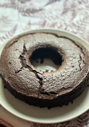 Una foto de Bizcocho de chocolate sin huevo y sin leche