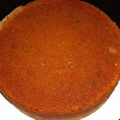 A picture of Vanilla sponge cake.