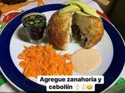 Una foto de sushi de camarón