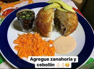 Una foto de Bolas de sushi