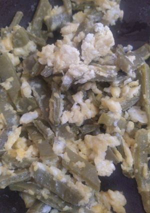 Una foto de Nopales con huevo