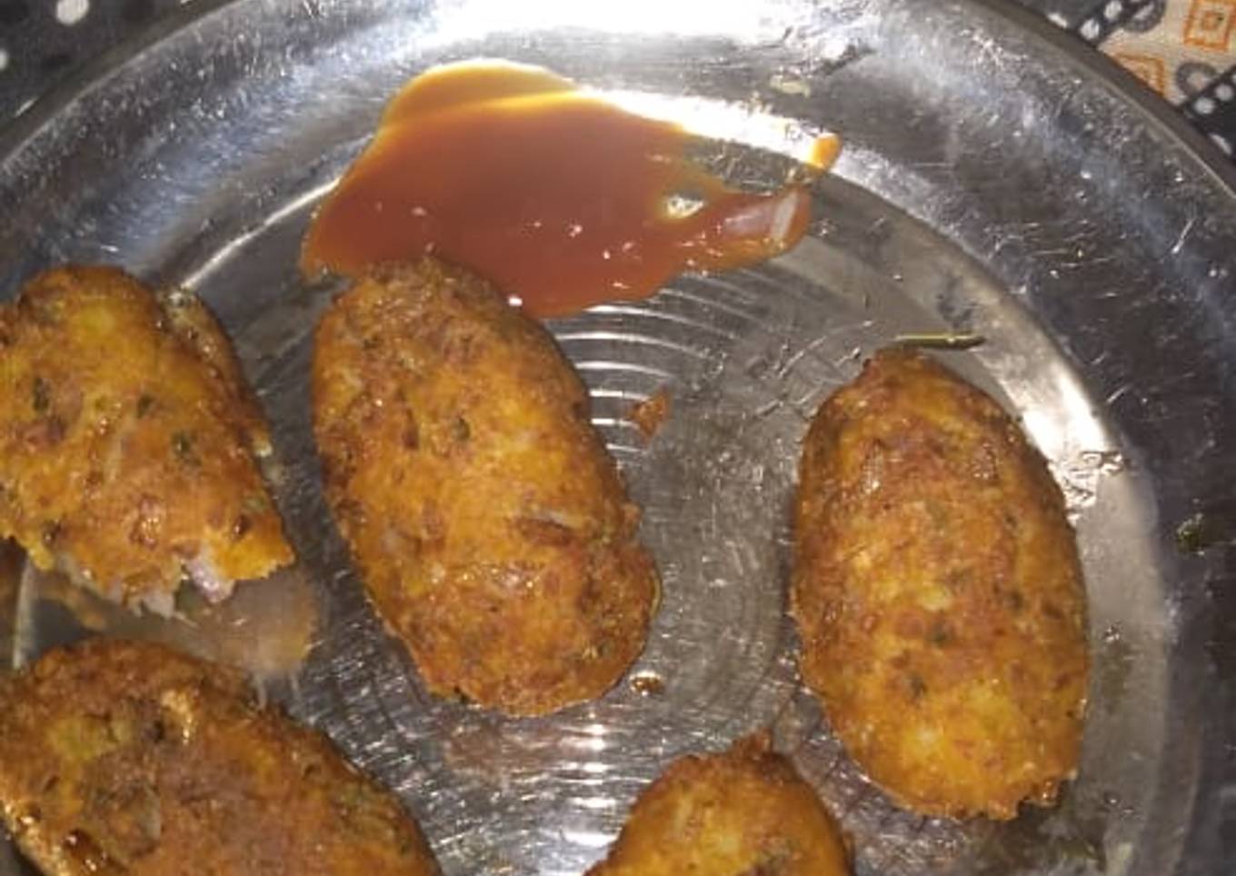 Long crispy balls of potato