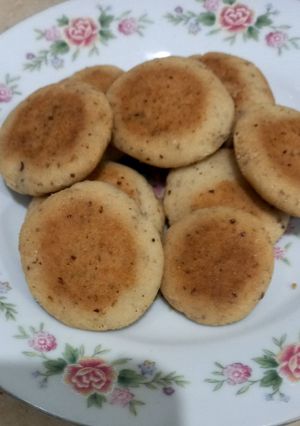 A picture of Diet biscuits with flex seed 🧇 🧇.