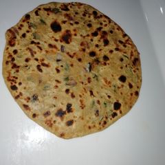 A picture of Potato Coriander paratha.