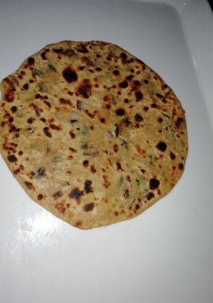 A picture of Potato Coriander paratha.