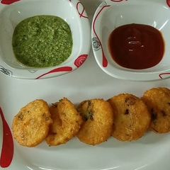 A picture of Farali Vada(Arrowroot Vada).