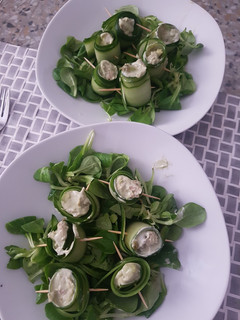 Una foto de Rollitos de pepino