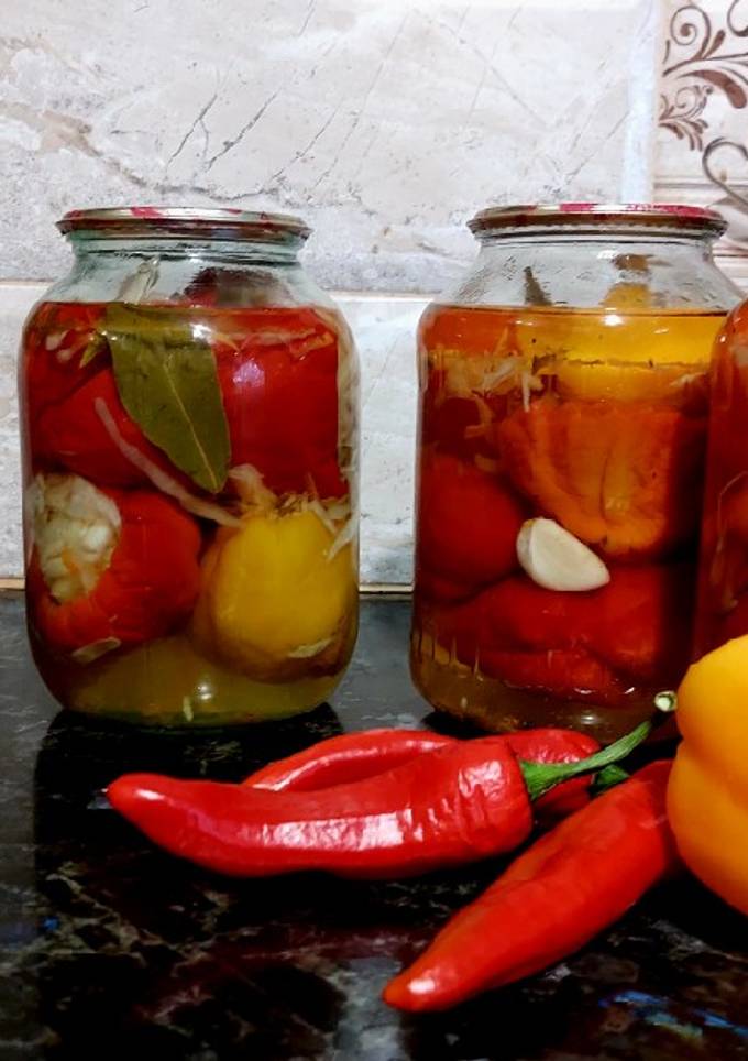 Маринований болгарський перець з капустою на зиму