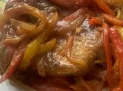Una foto de bifes de cerdo