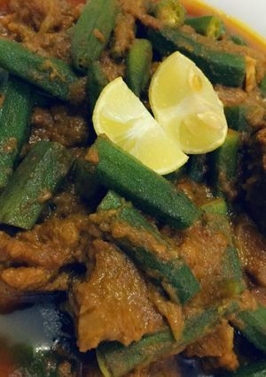 A picture of Bhindi ghousht.