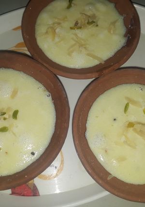 A picture of Kesar Rava Phirni.