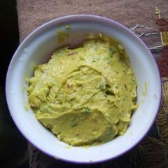 A picture of Mashed Avocado with Kachumbari.