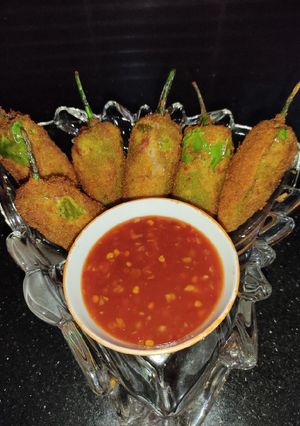 A picture of Cheesy Peri Peri Bites 🌶️.