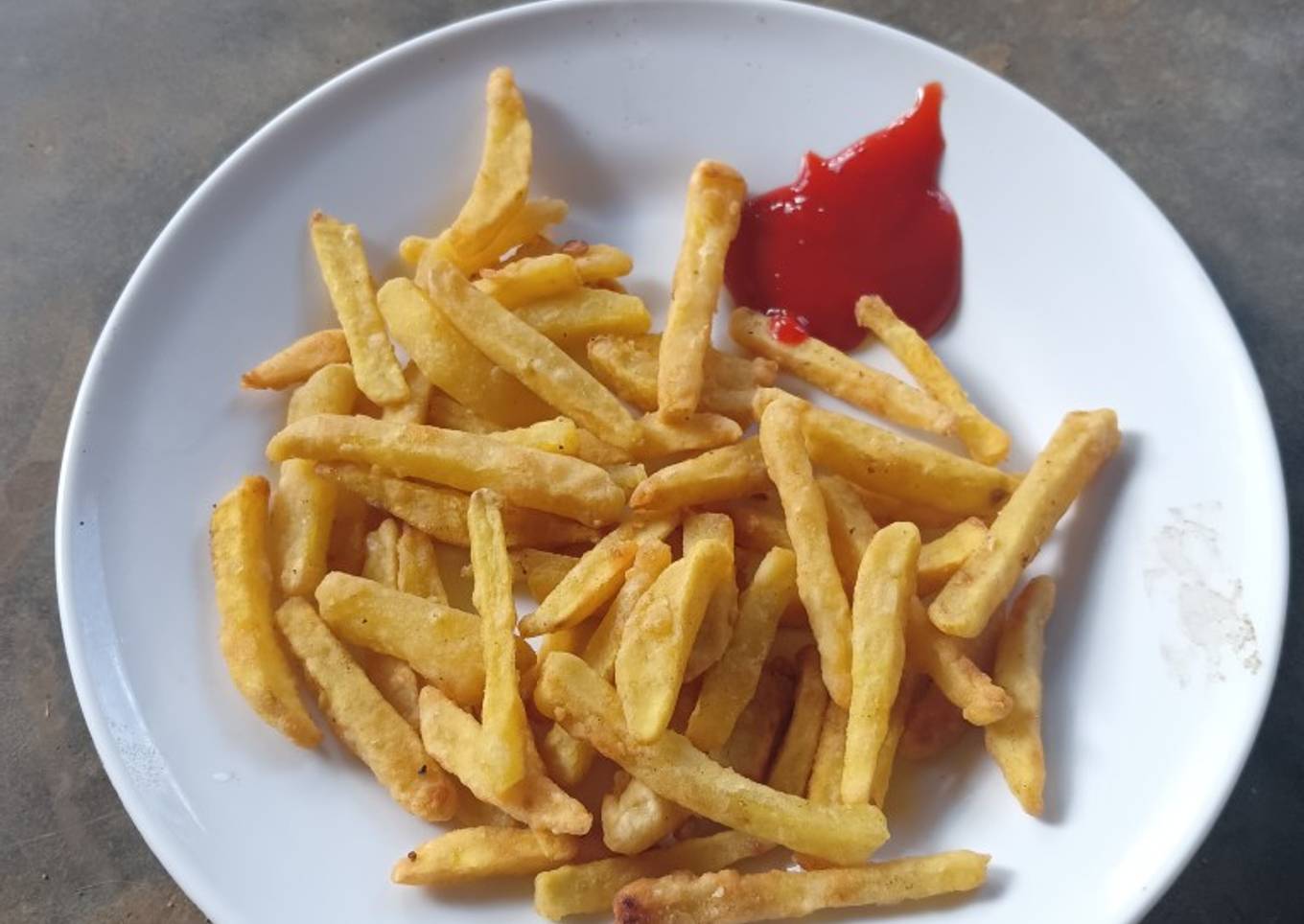 Kentang goreng/ French Fries