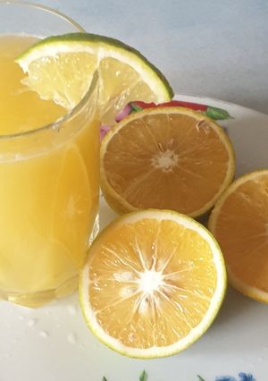 A picture of Orange juice#4weekchallenge #idd challenge.
