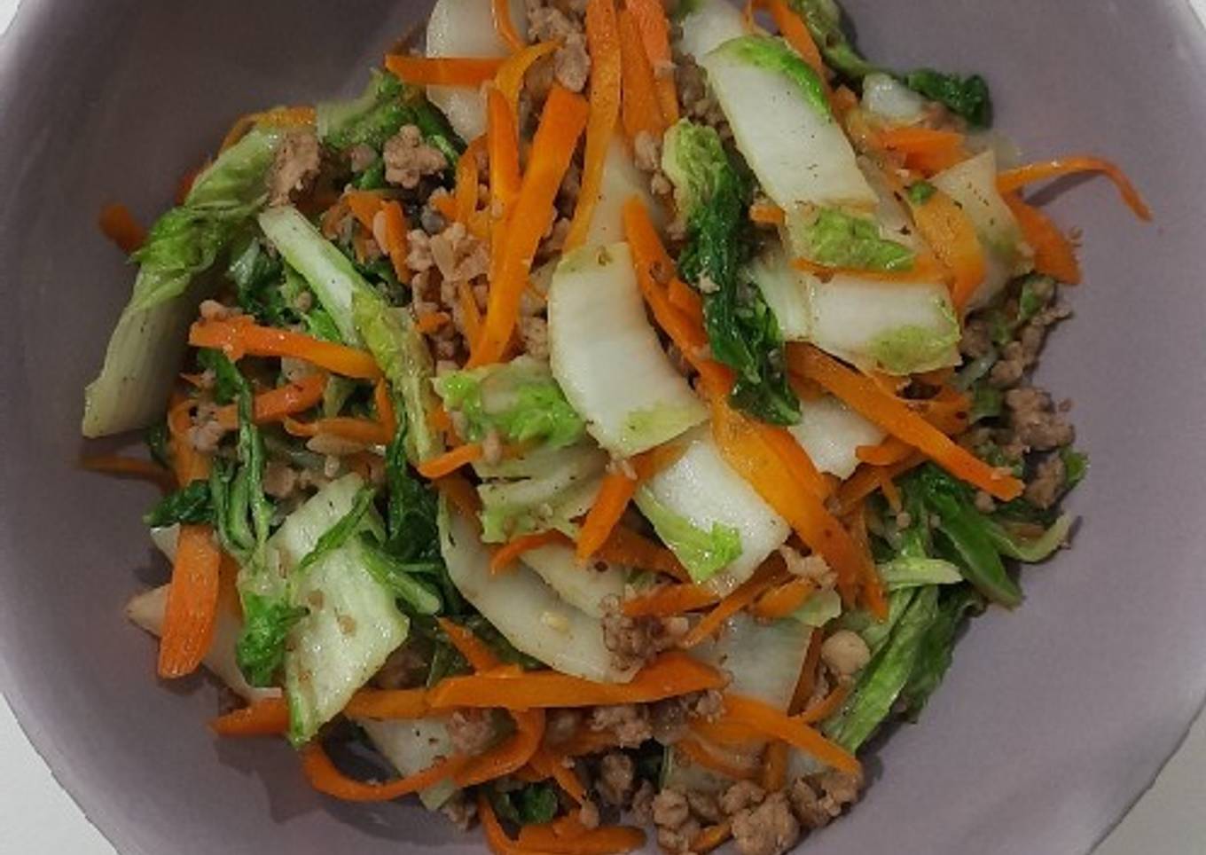 Tumis sawi putih dan daging giling