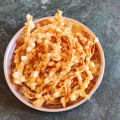 A picture of Sabudana Tomato Potato Chakri.