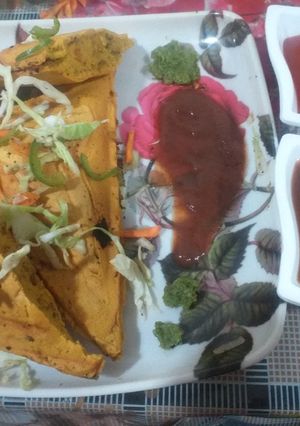 પૂડલા સેન્ડવીચ (Pudla Sandwich Recipe In Gujarati) રેસીપી મુખ્ય ફોટો