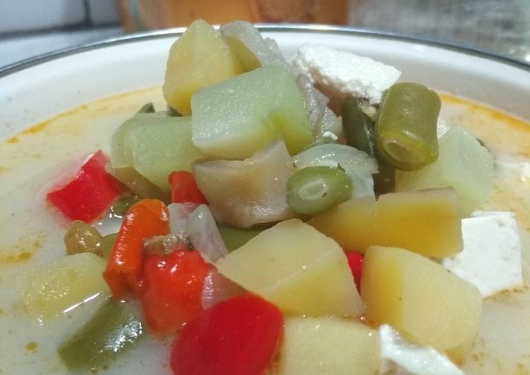 Resep Sayur Lodeh Kentang dan Labu Siam, Enak Banget