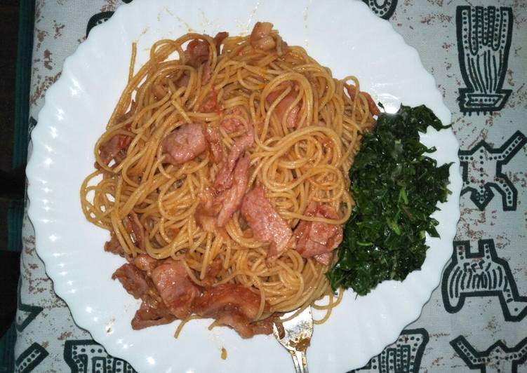 Spaghetti all'amatriciana with mchicha