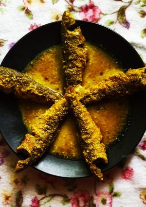 বাটা মাছের সরষে পোস্ত ঝোল (bata macher sorse posto jhol recipe in Bengali) রেসিপির প্রধান ছবি