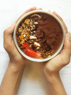 A picture of Chocolate banana and almond smoothie.