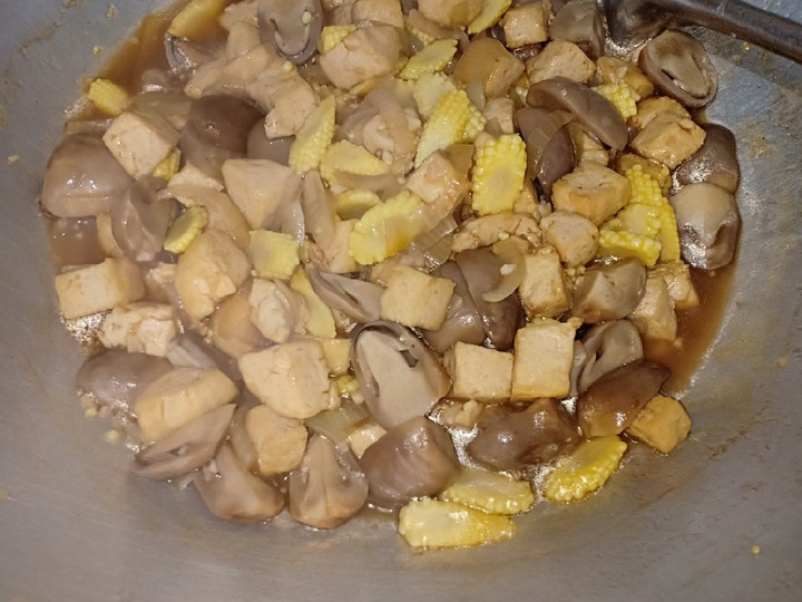 Resep Jamur kancing dan Jagung putren masak saus tiram Anti Gagal