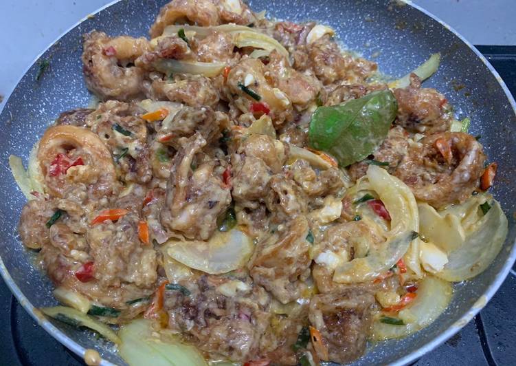 Cumi Salted Egg (Telur Asin)