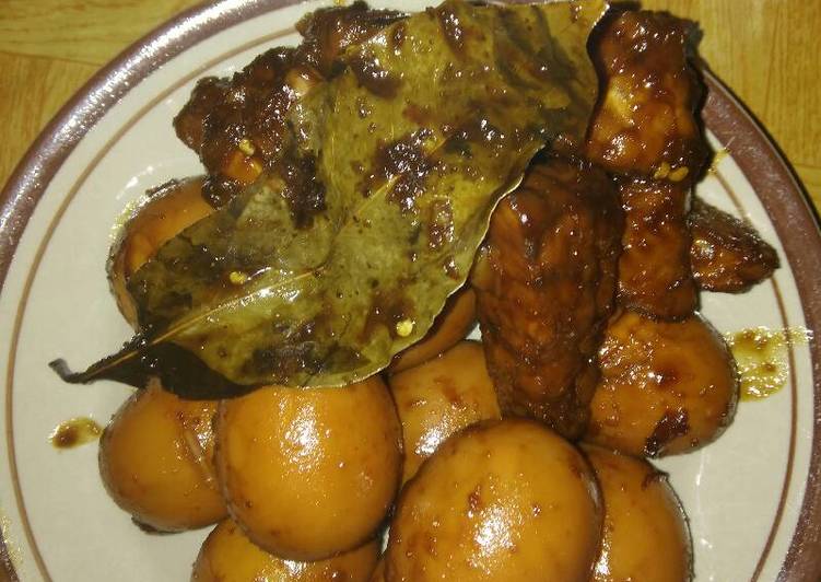 Bacem telur tempe
